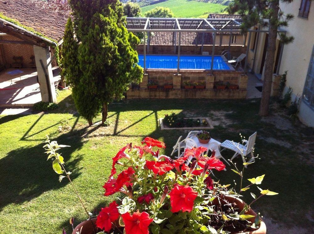 Relais San Desiderio Bed & Breakfast Calliano  Luaran gambar