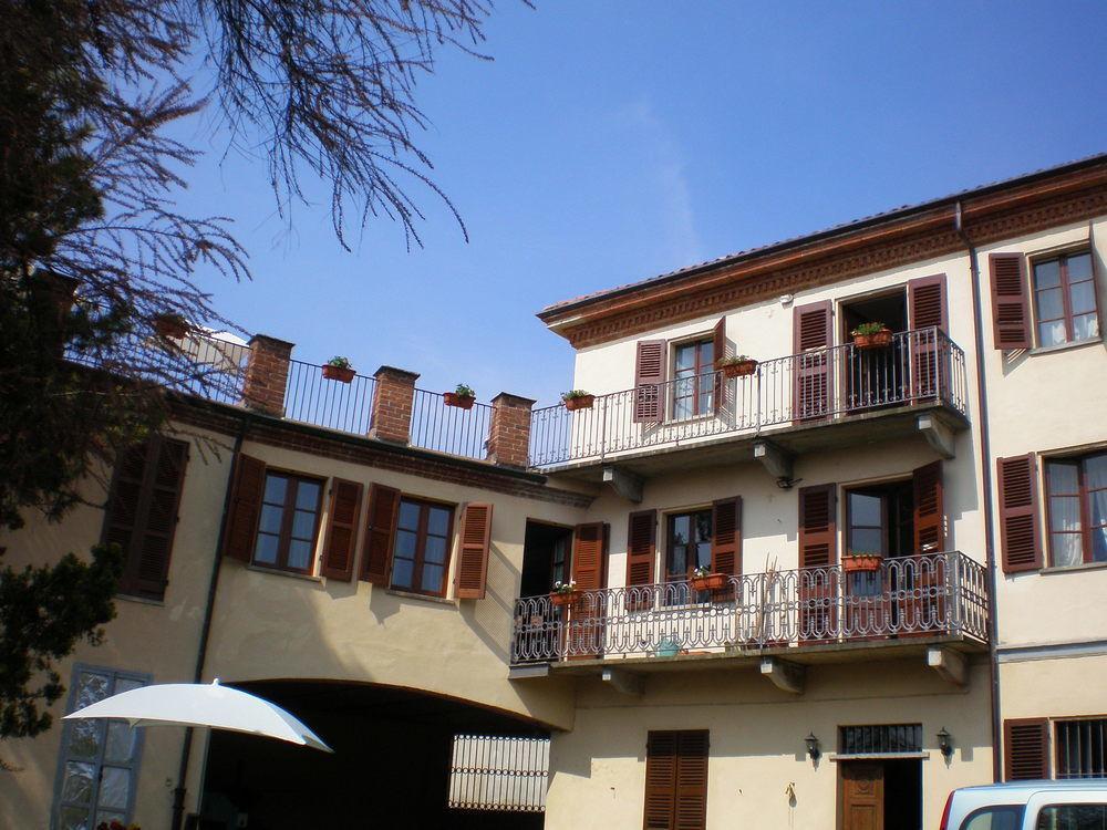 Relais San Desiderio Bed & Breakfast Calliano  Luaran gambar