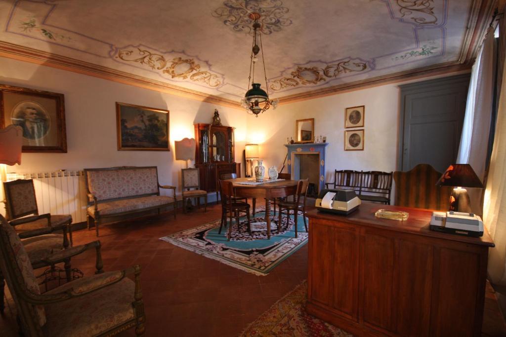 Relais San Desiderio Bed & Breakfast Calliano  Luaran gambar