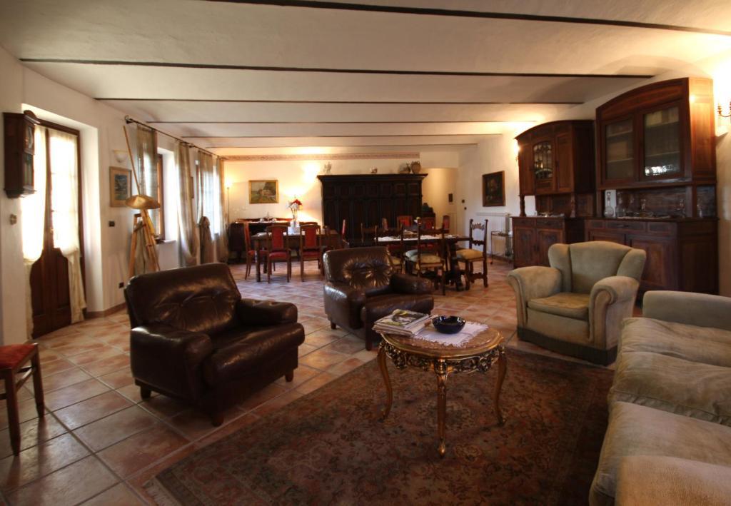 Relais San Desiderio Bed & Breakfast Calliano  Luaran gambar