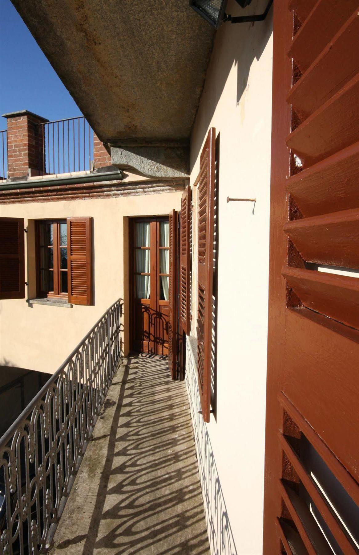 Relais San Desiderio Bed & Breakfast Calliano  Luaran gambar