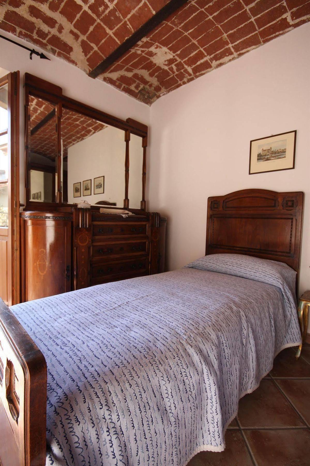 Relais San Desiderio Bed & Breakfast Calliano  Luaran gambar