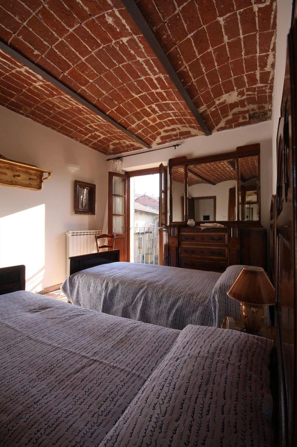 Relais San Desiderio Bed & Breakfast Calliano  Luaran gambar